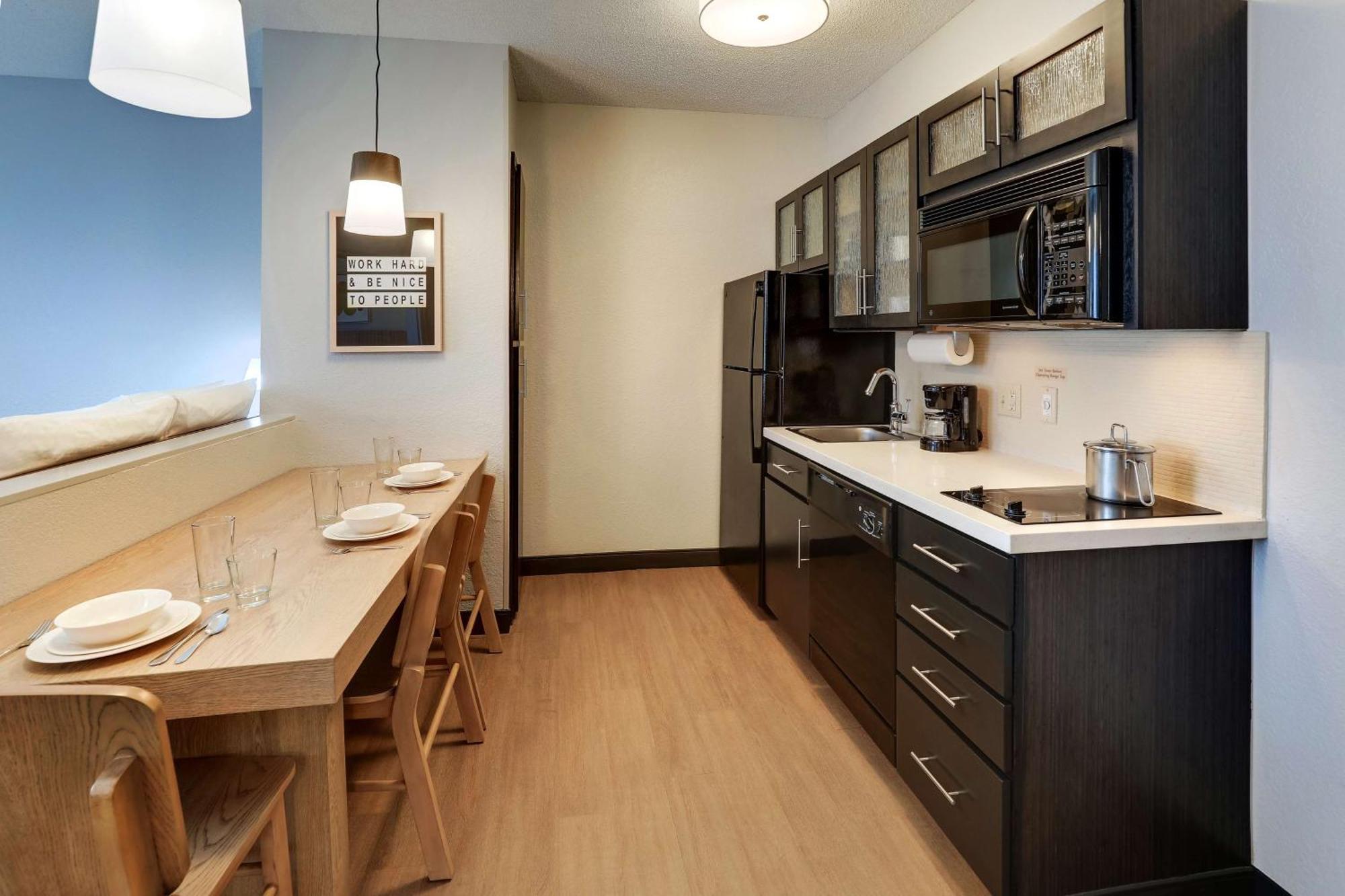 Sonesta Simply Suites Baltimore BWI Airport Линтикам Экстерьер фото