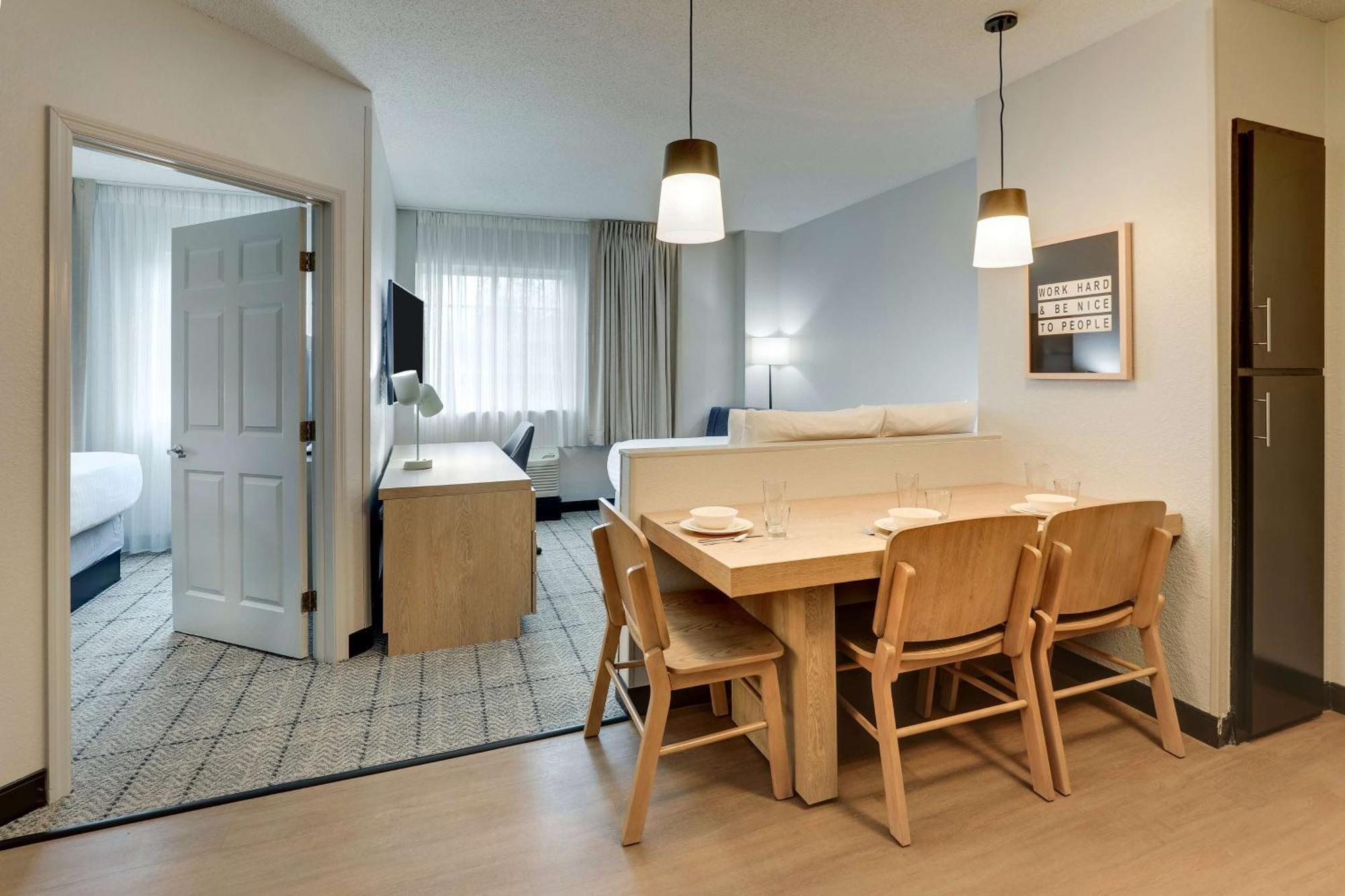 Sonesta Simply Suites Baltimore BWI Airport Линтикам Экстерьер фото