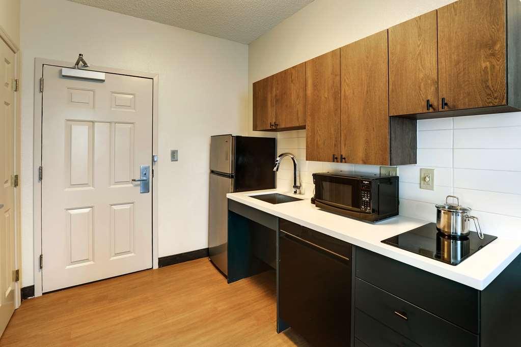 Sonesta Simply Suites Baltimore BWI Airport Линтикам Номер фото